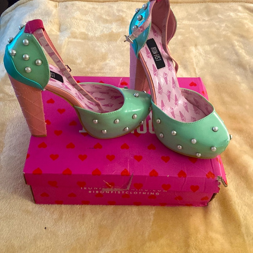 Ice-cream cone heels!!